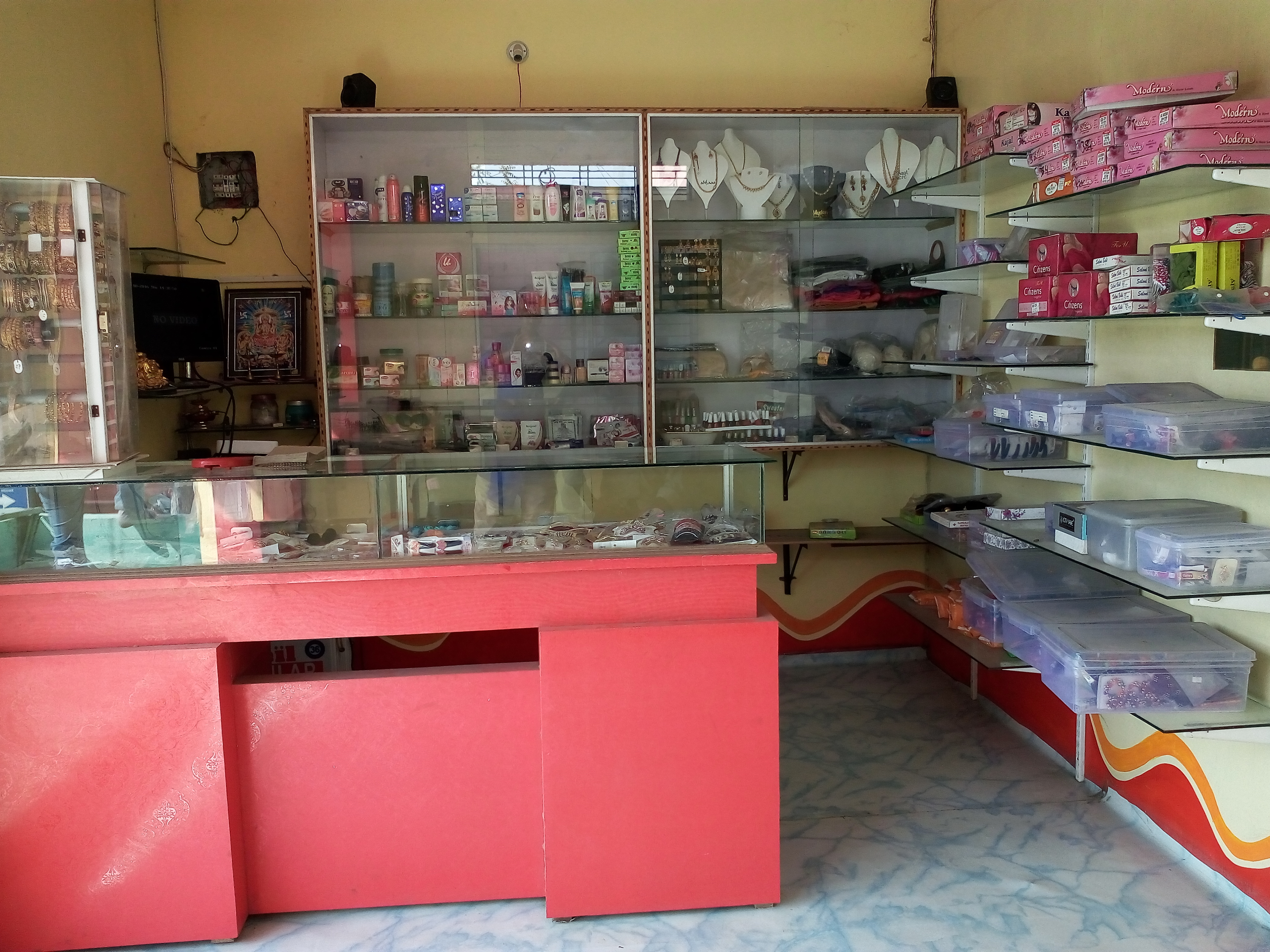 ALANKAR BEAUTY CARE & SPA (A/c)